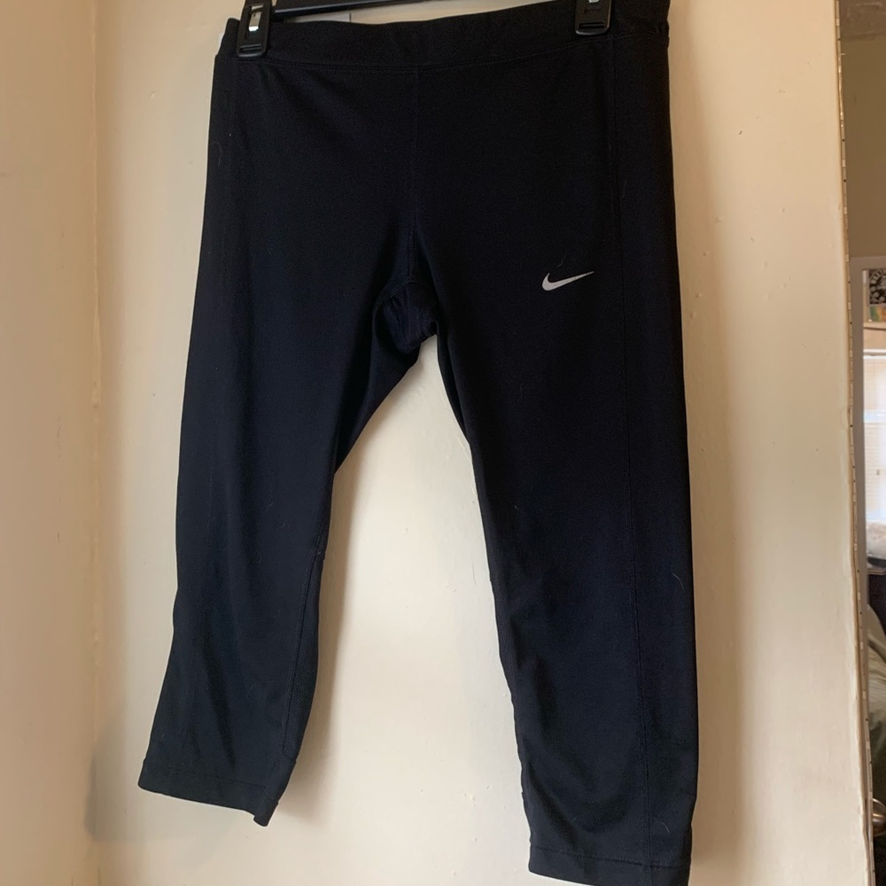 Cropped Nike Leggings